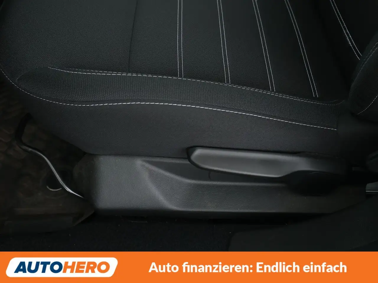 Dacia Sandero 1.0 TCe Expression*TEMPOMAT*PDC*AHK*BT* — Vehicle gallery 26
