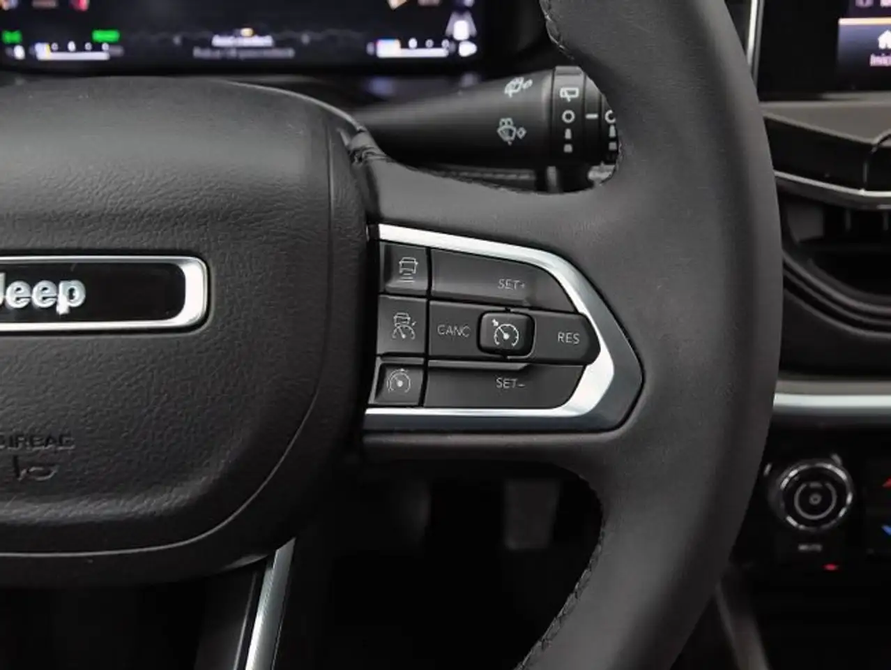 Jeep Compass eHybrid 1.5 MHEV 96kW Limited Dct — Vehicle gallery 19