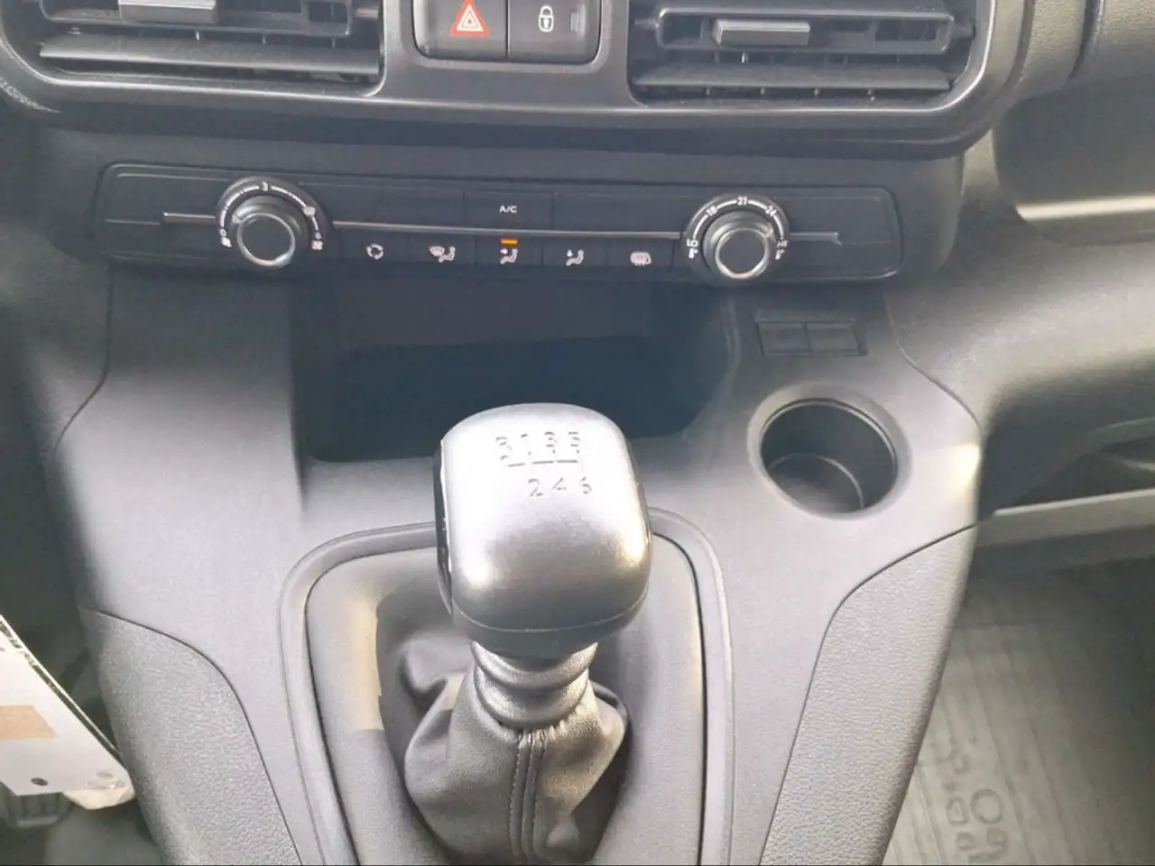 Toyota Proace City L1 Duty 1.2 EU6d ZV KLIMA DAB BT — Galerie du véhicule 13