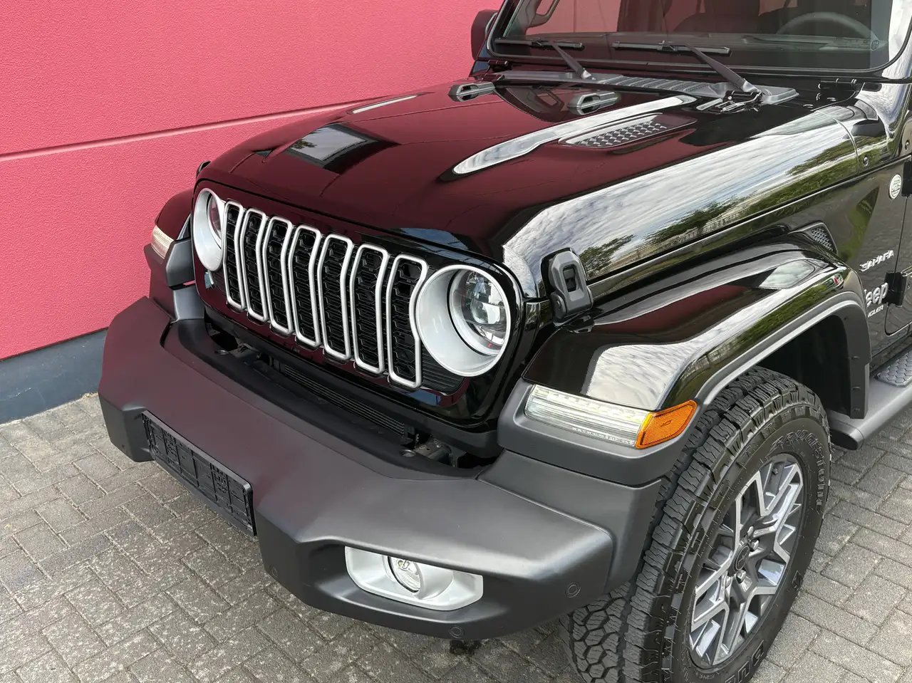 Jeep Wrangler UNLIMITED SAHARA 2.0 T-GDI AWD FACELIFT HARDTOP LEDER KAMERA TOP* — Vehicle gallery 18