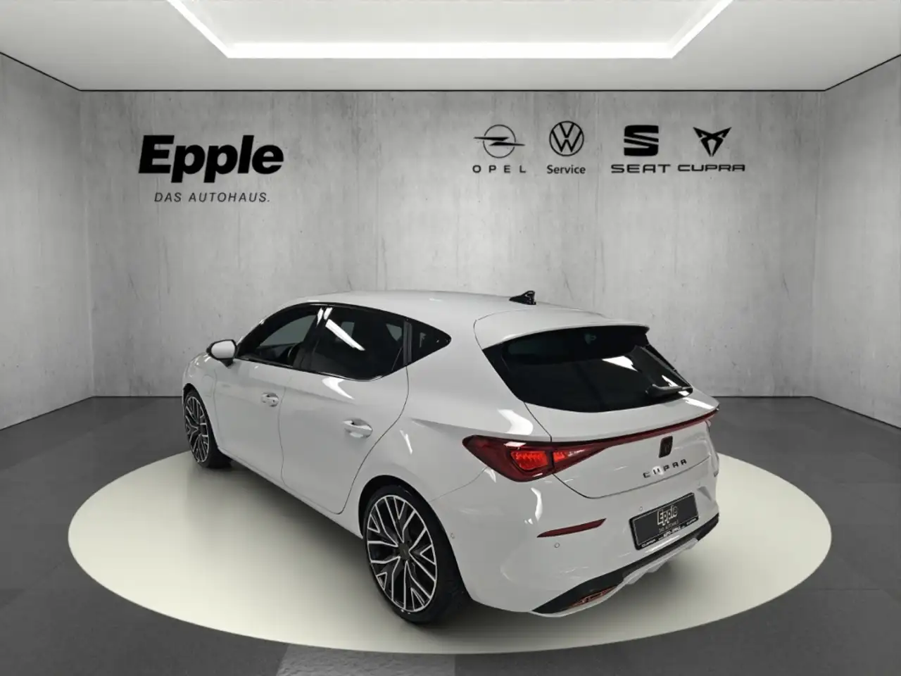 CUPRA Leon VZ e-Hybrid 1.4 Sportpaket Navi LED PDC hinten Kam — معرض صور السيارة 5