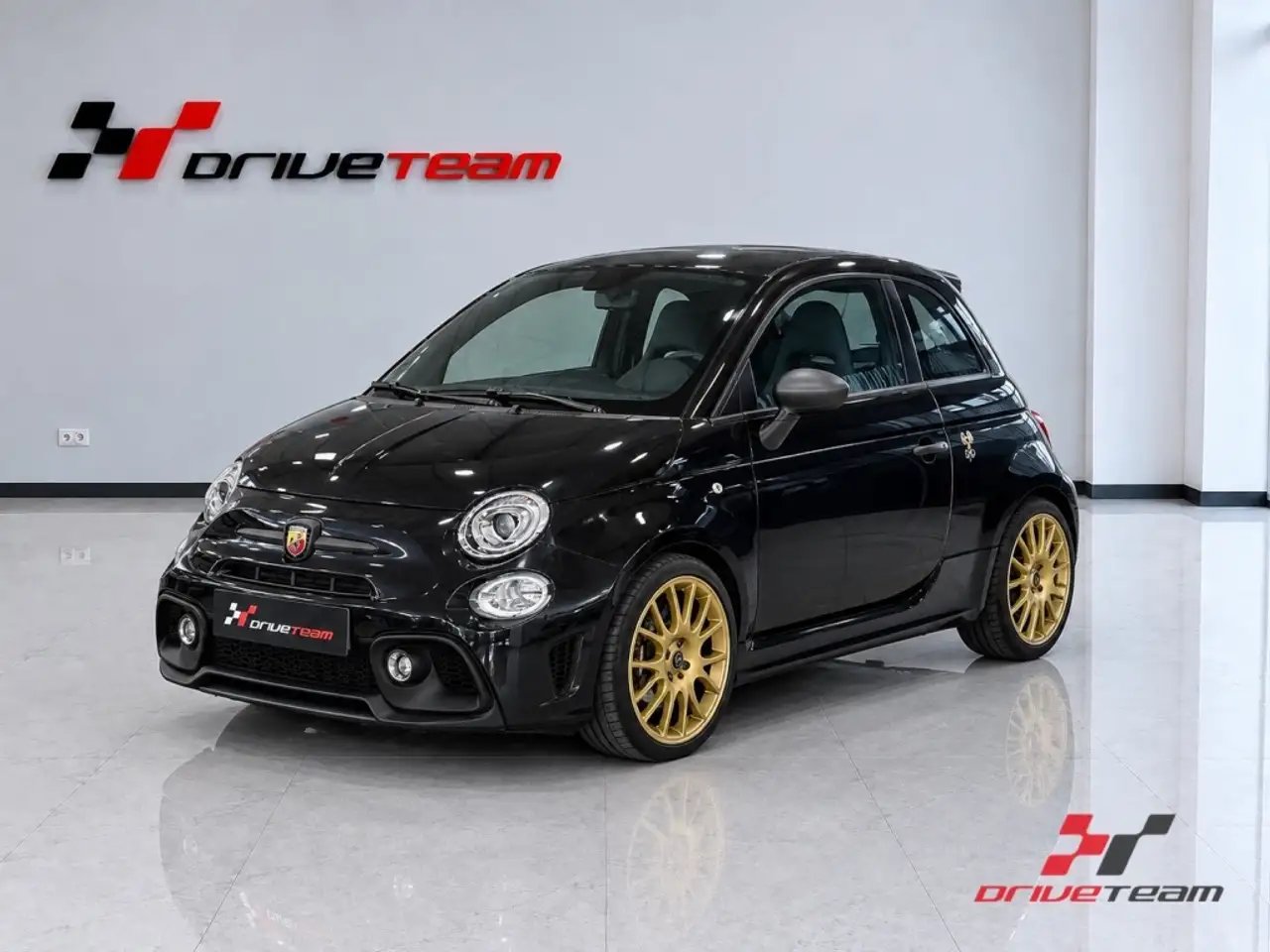 Abarth 695 1.4T JET 75º Anniversario 132KW — CASTELLDEFELS