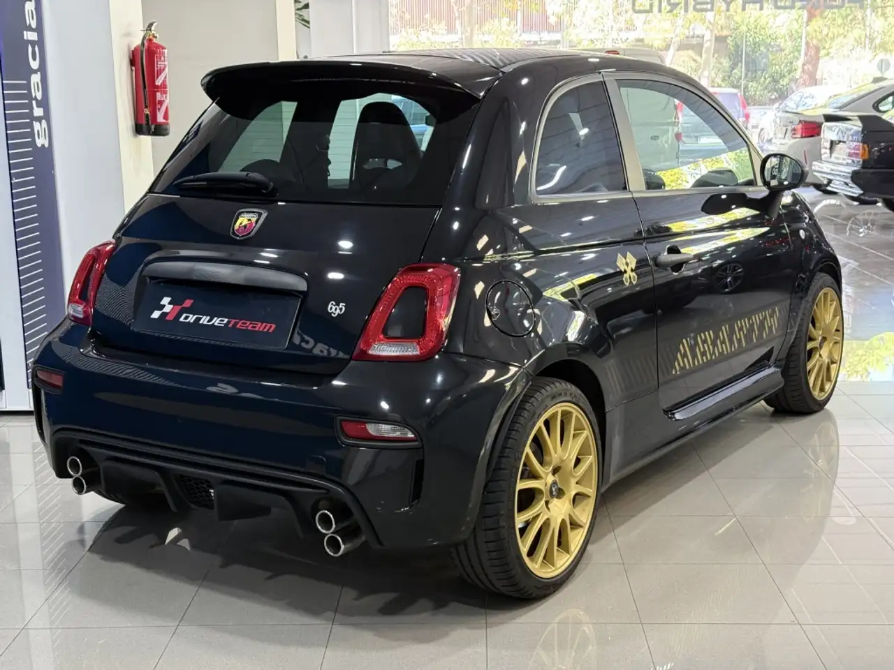 Abarth 695 1.4T JET 75º Anniversario 132KW — معرض صور السيارة 10