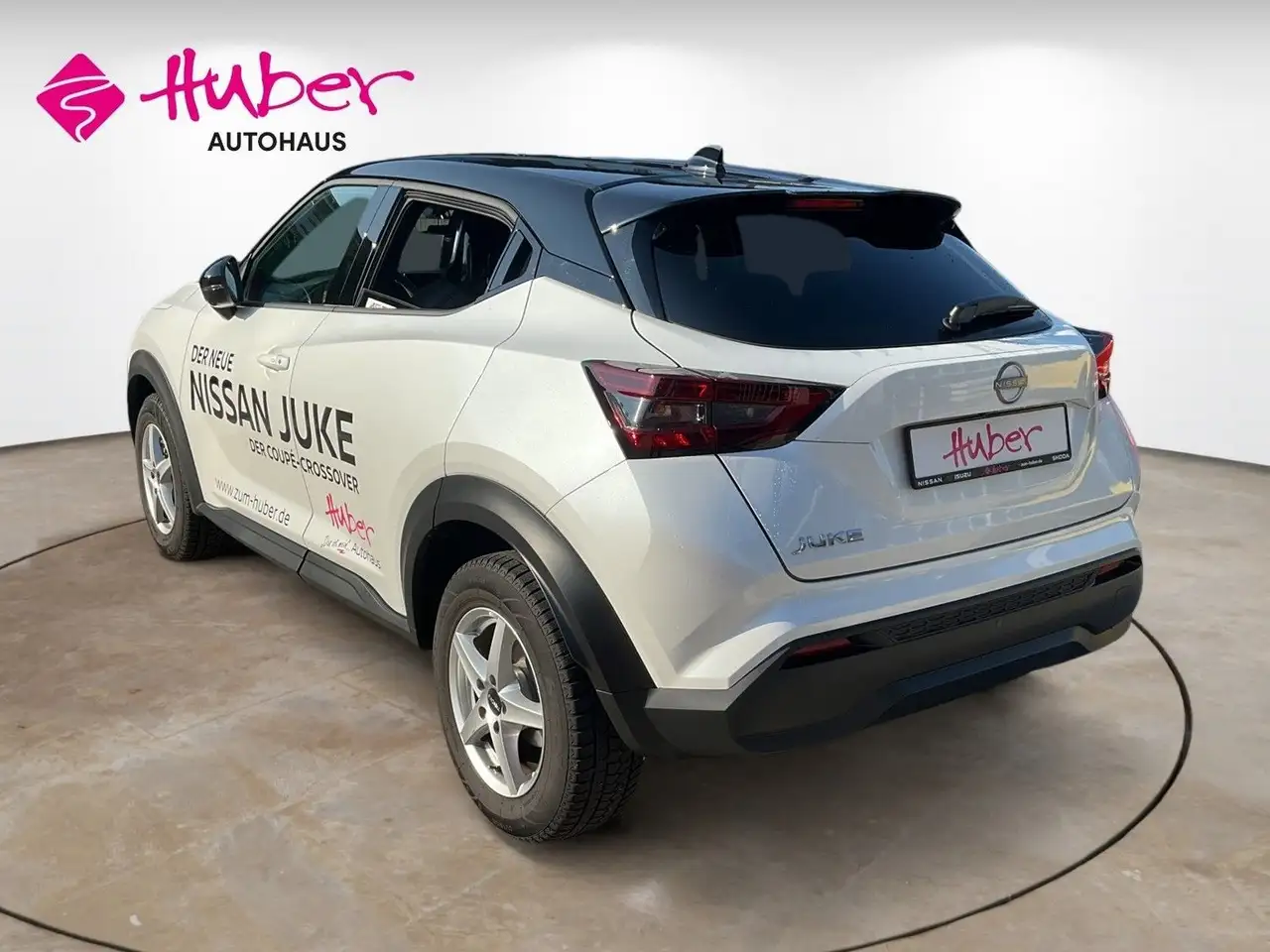 Nissan Juke 1.0 DIG-T AT - Tekna BOSE — معرض صور السيارة 6