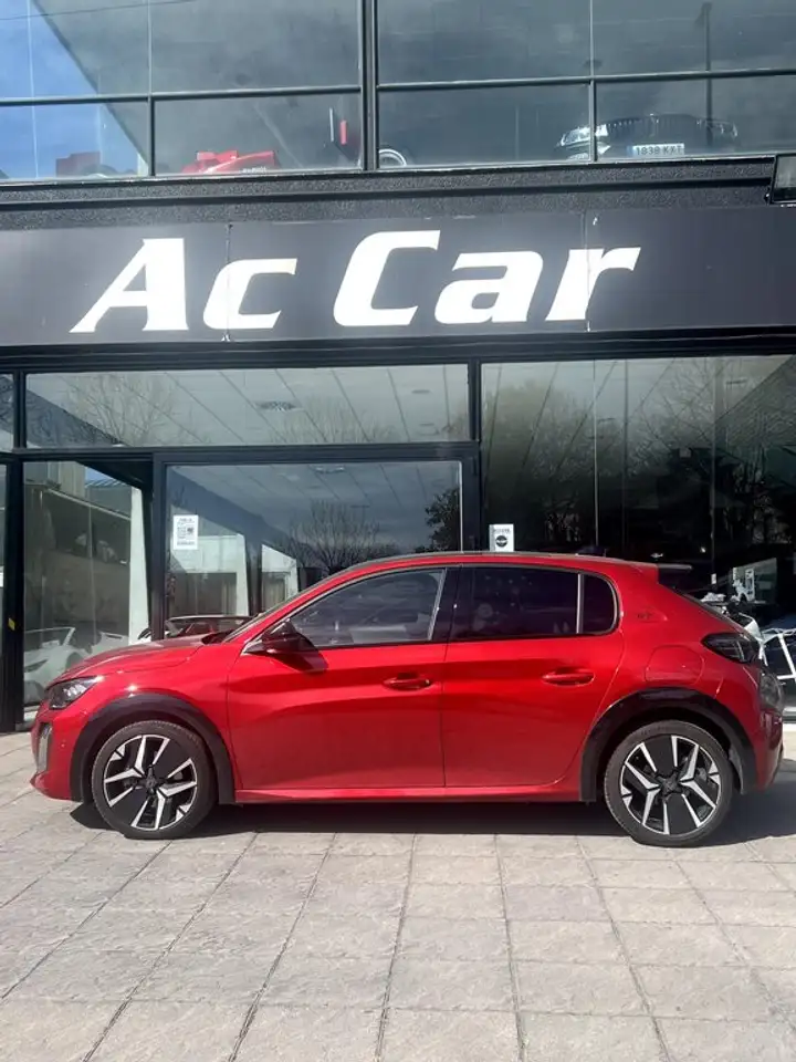 Peugeot 208 GT HYBRID 100 eDCS6 — Pozuelo de Alarcón, Madrid