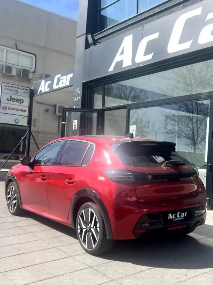 Peugeot 208 GT HYBRID 100 eDCS6 — Galerie du véhicule 3