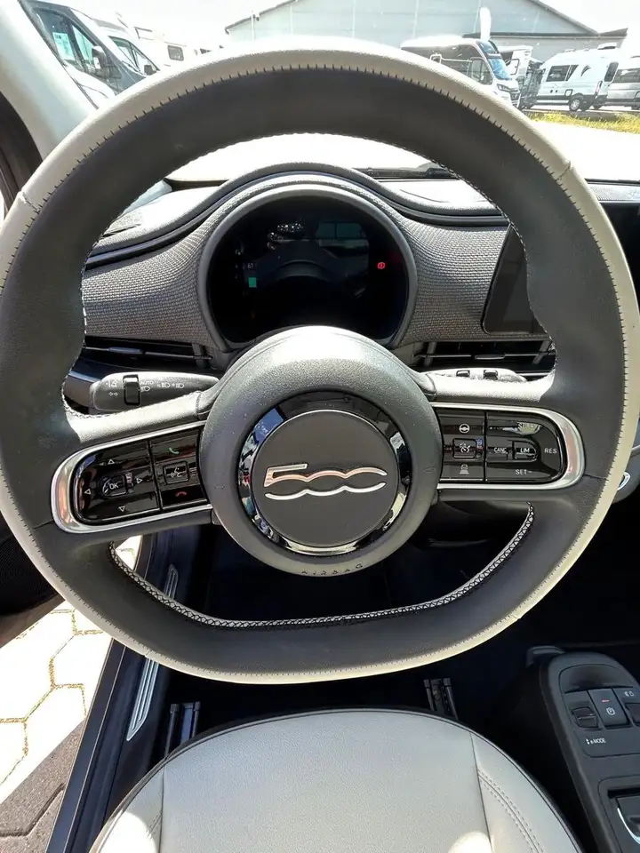 Fiat 500e Basis Limo La Prima by Bocelli — Galerie du véhicule 8