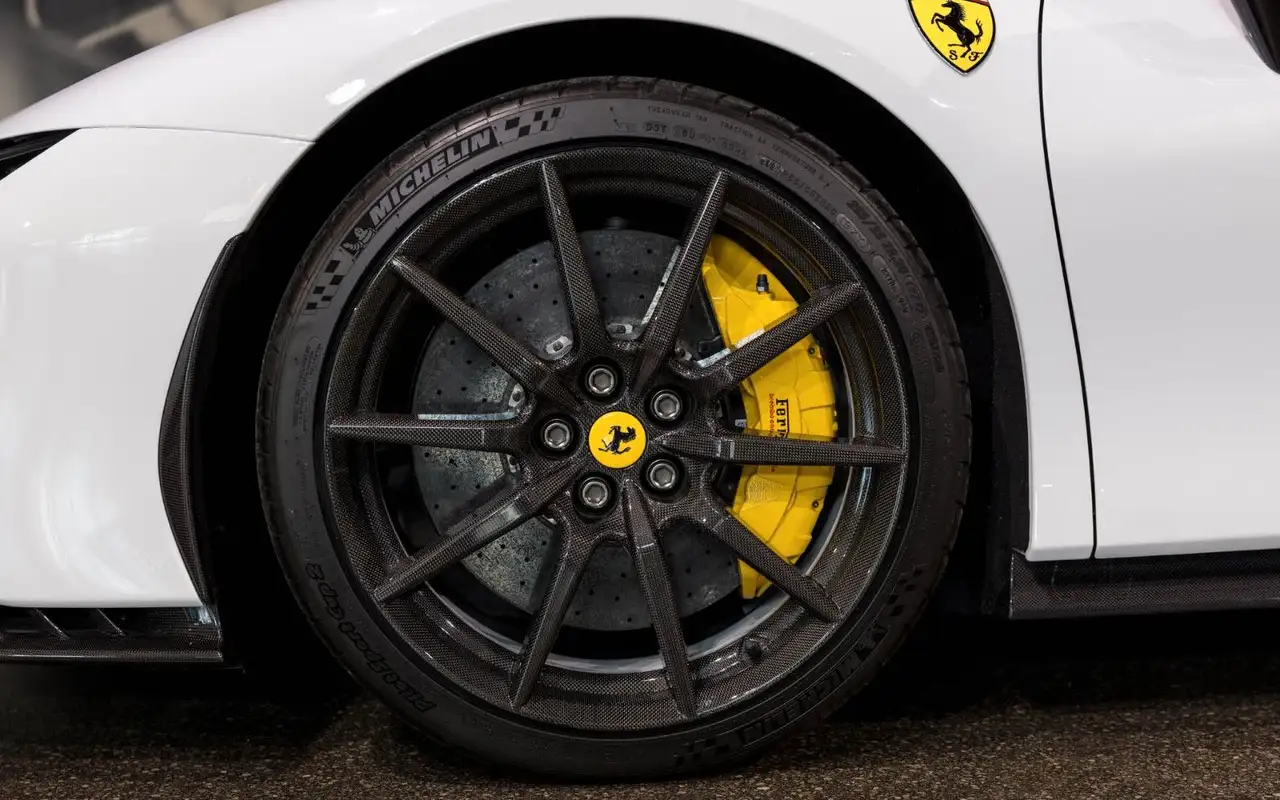 Ferrari SF90 Stradale FULL CARBON | ASSETTO FIORANO — Galería del vehículo 9