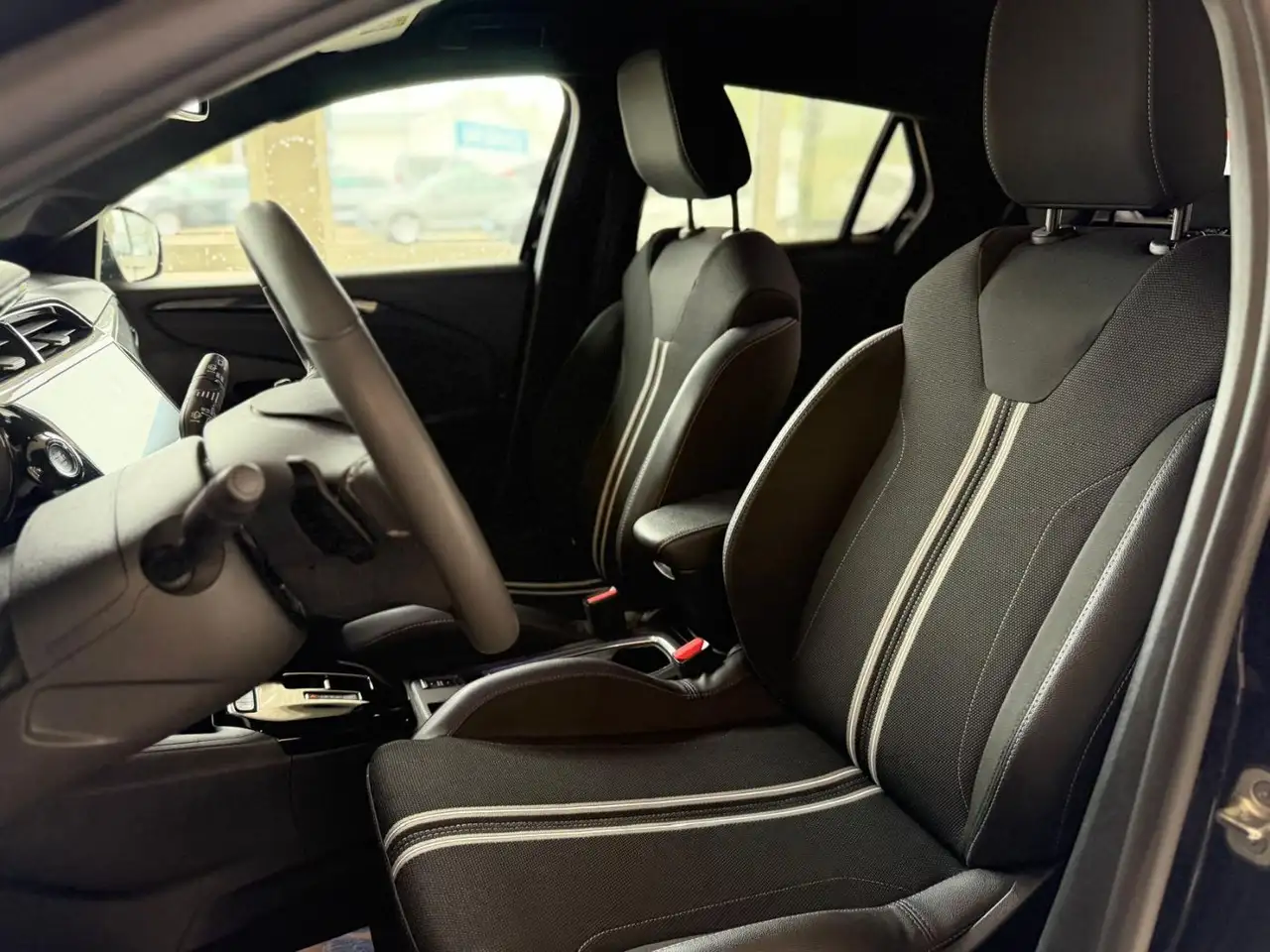 Opel Corsa GS LED Navi PDC SHZ SpurW Facelift Kam. LM — معرض صور السيارة 18