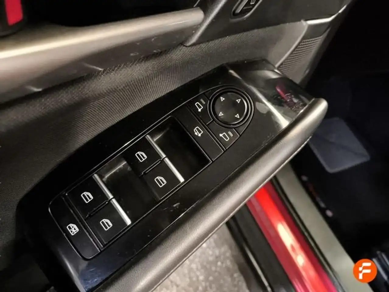 Mazda CX-30 2.0 90 kW 2WD AT Zenith (sin Pack Bose) — Galería del vehículo 21