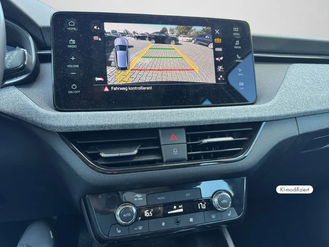 Skoda Scala 1.0 TSI DSG Drive MATRIX NAVI KAMERA — Vehicle gallery 11