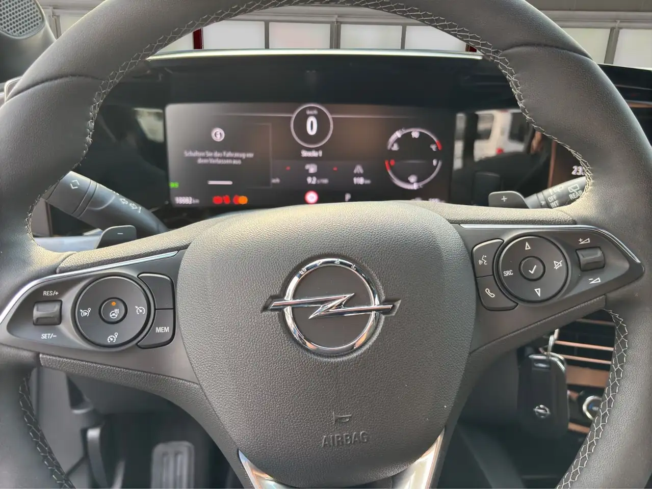 Opel Mokka GS Line | AUTOMATIK | NUR 10.082 KM — Galería del vehículo 19