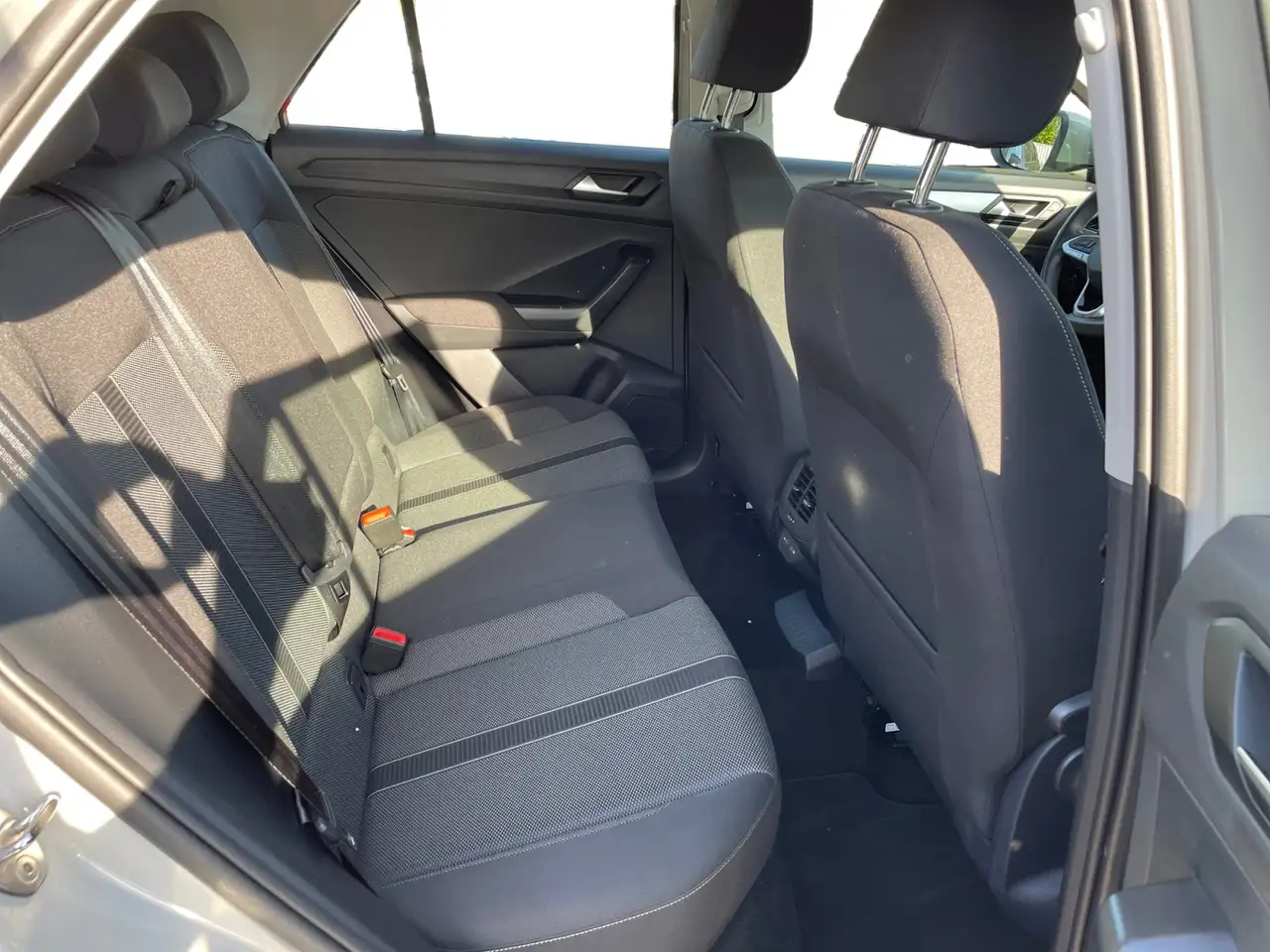 Volkswagen T-Roc Life 1.5TSI AHK Fahrschuleinbauten Standh — Galerie du véhicule 11