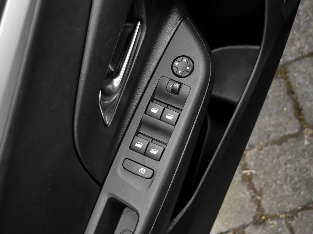 Opel Corsa Basis*PDC*SHZ*LHZ*Klima*Bluetooth* — معرض صور السيارة 13