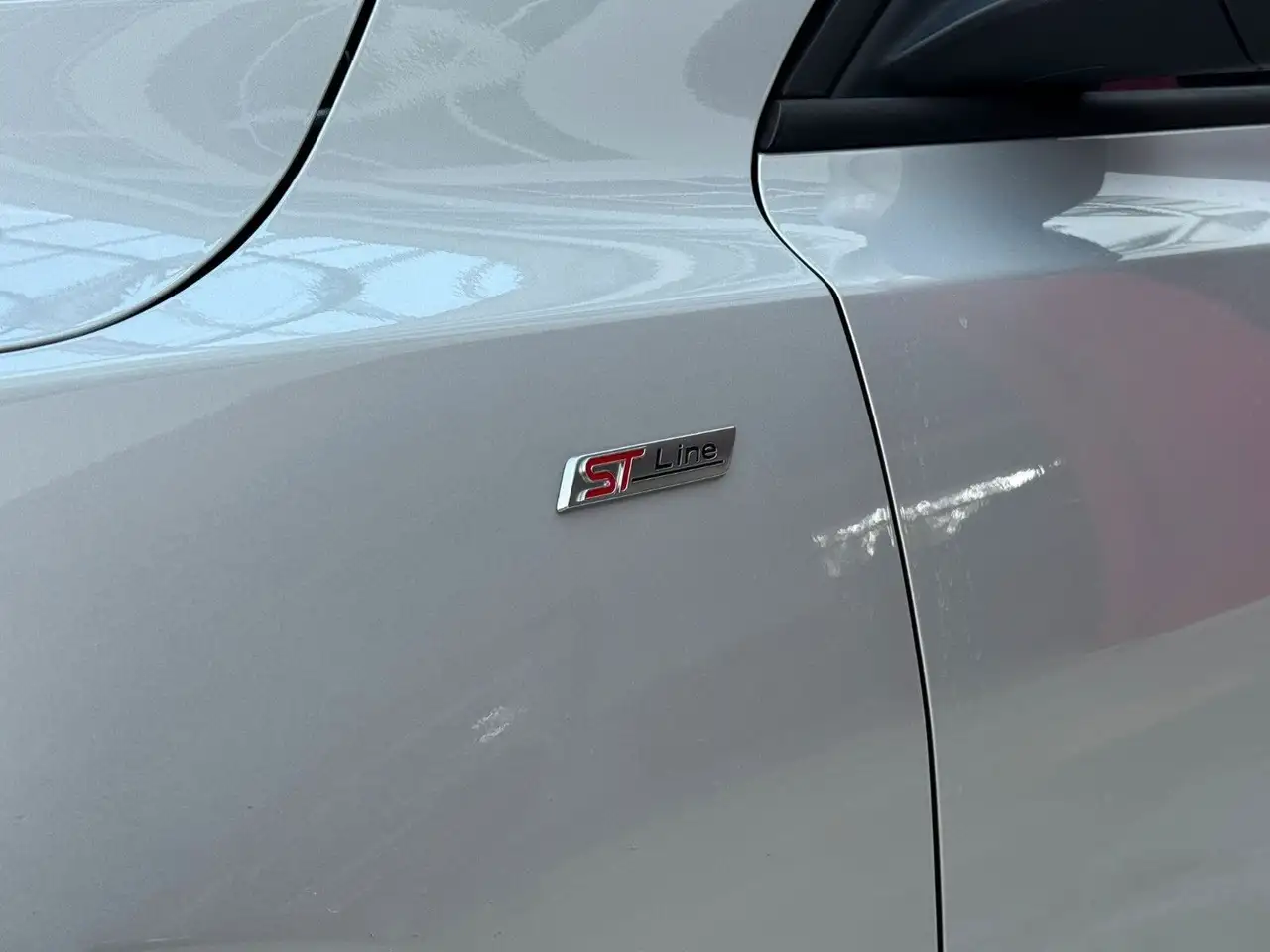 Ford Focus Turnier ST-Line X Automatik+Kamera+HUD — Vehicle gallery 21