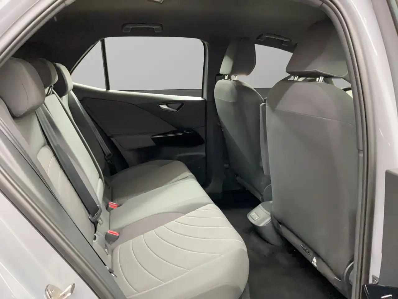 Volkswagen ID.3 Pro 150/58 E1H LED PDC SoundSys Akustik AUT — معرض صور السيارة 7