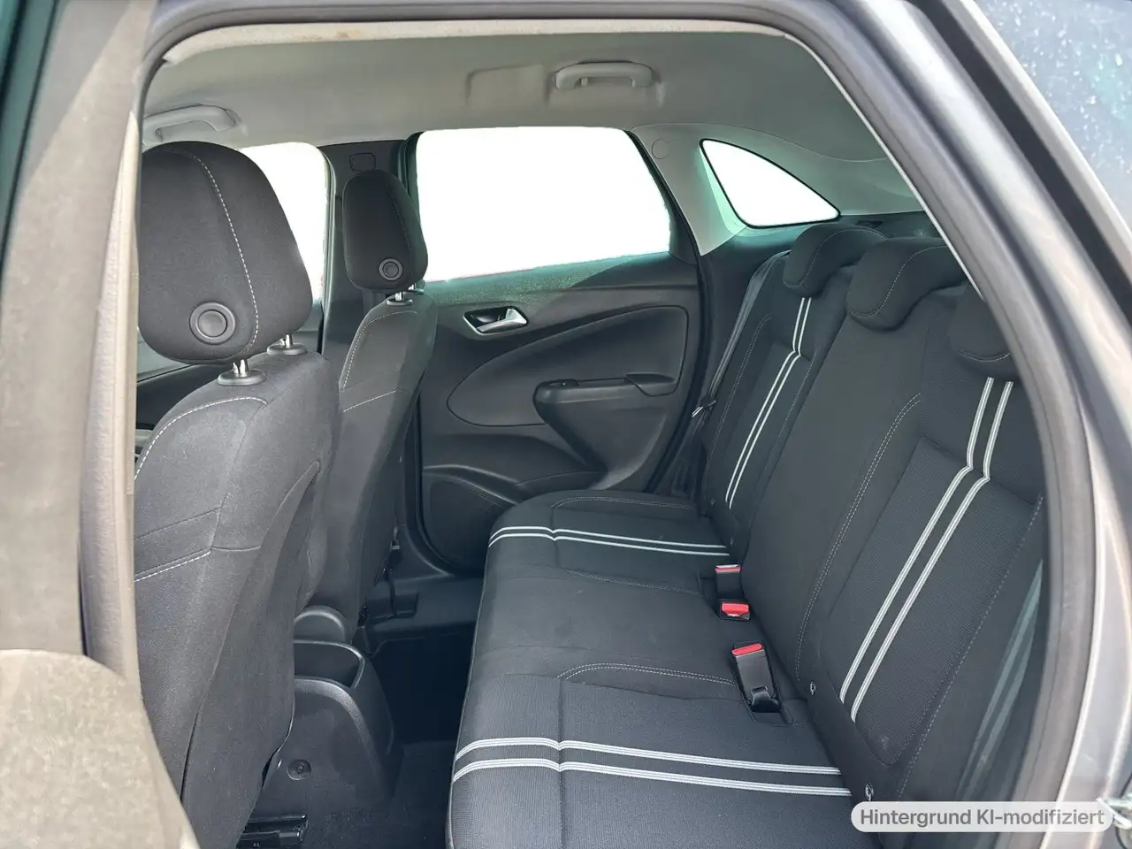 Opel Crossland Elegance 1.2 T-Direct-Injection 130PS AT Elegance — Vehicle gallery 11