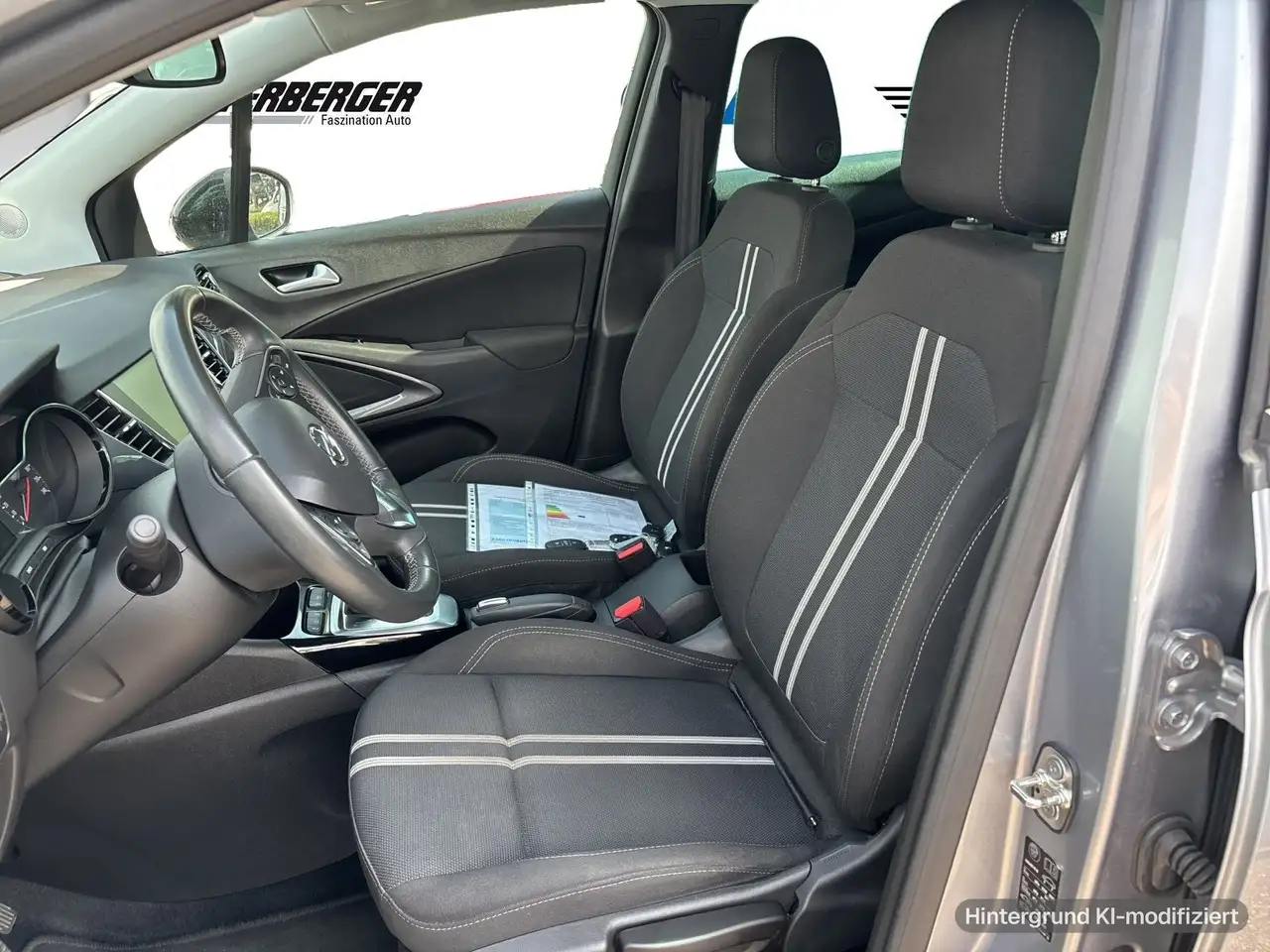 Opel Crossland Elegance 1.2 T-Direct-Injection 130PS AT Elegance — Vehicle gallery 10