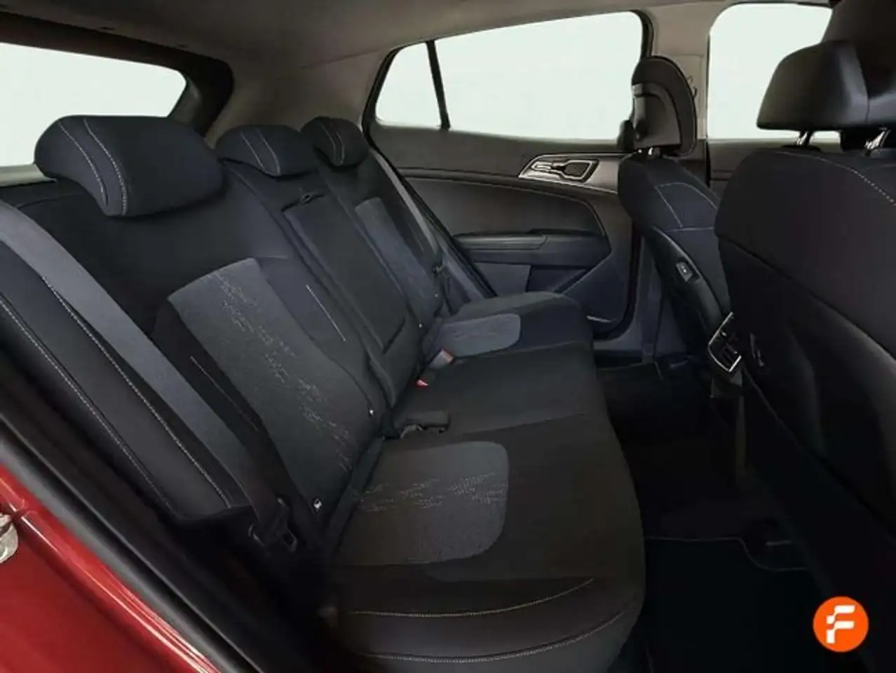 Kia Sportage 1.6 CRDi MHEV 100kW (136CV) Drive 4x2 — معرض صور السيارة 18