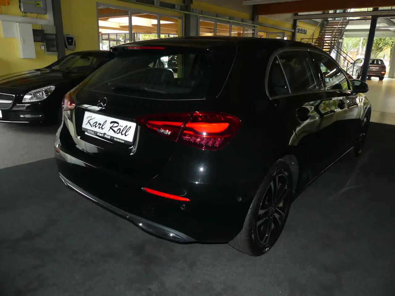 Mercedes-Benz A 180 PROGRESSIVE LINE ADVANCED, HOLZ LINDE, RFK, LED. — Galerie du véhicule 15