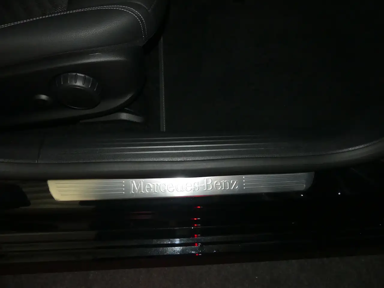Mercedes-Benz A 180 PROGRESSIVE LINE ADVANCED, HOLZ LINDE, RFK, LED. — Galerie du véhicule 23