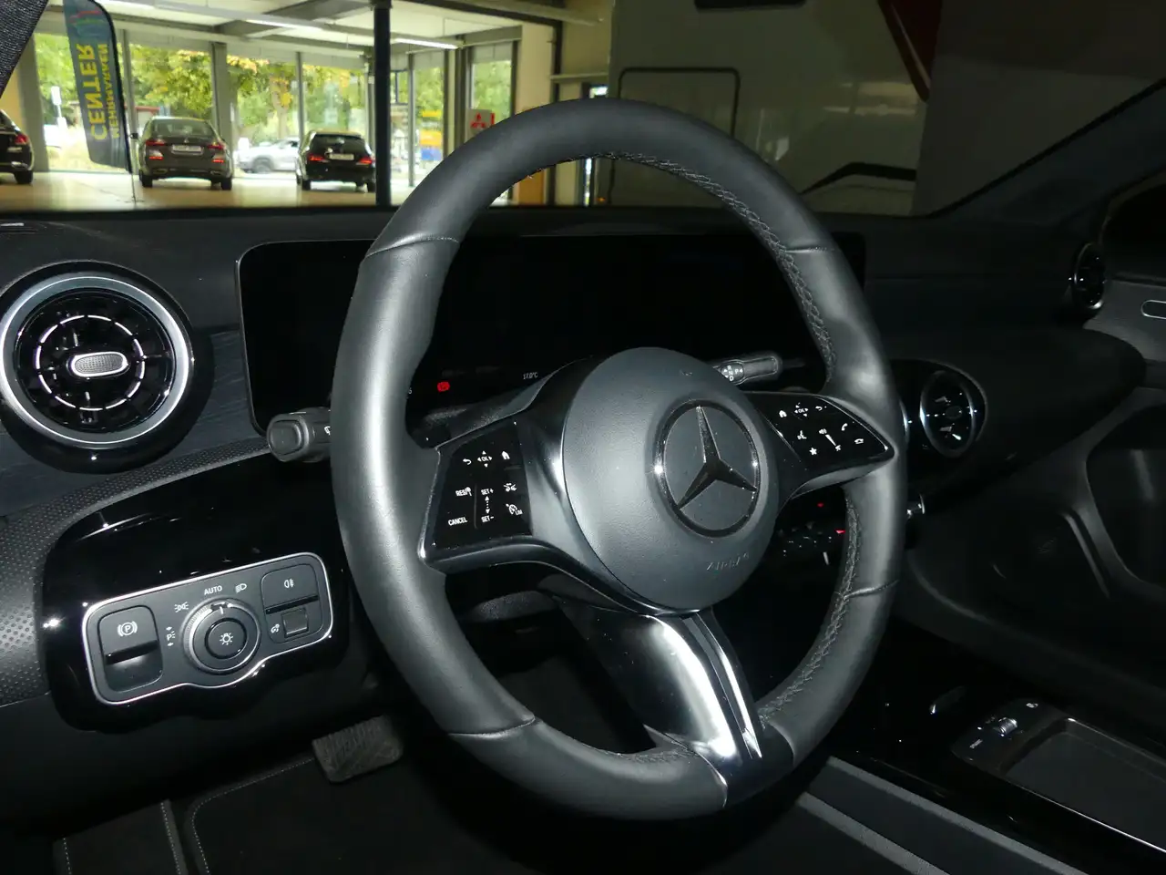 Mercedes-Benz A 180 PROGRESSIVE LINE ADVANCED, HOLZ LINDE, RFK, LED. — Galerie du véhicule 5