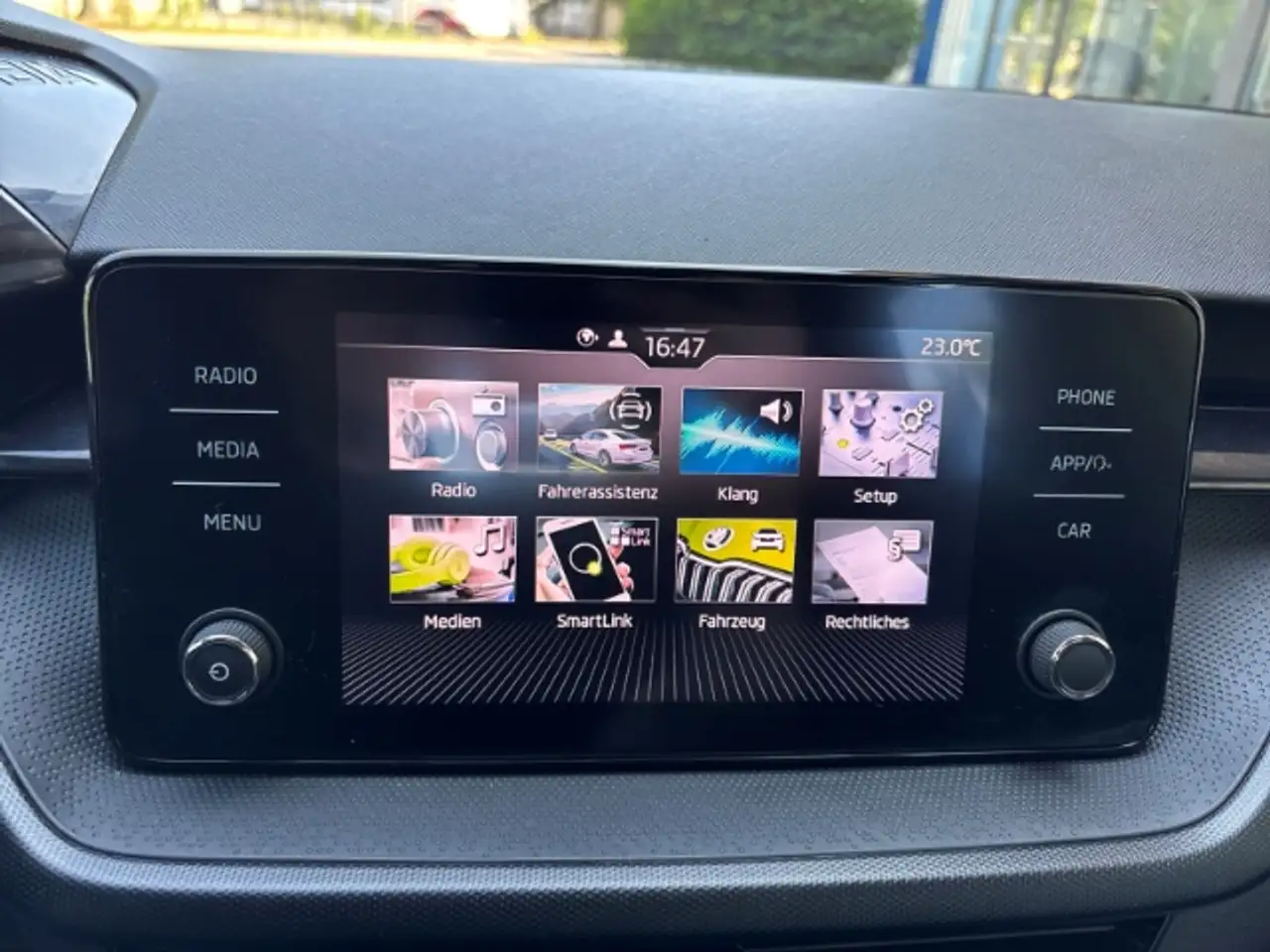 Skoda Fabia Active LED Sperrdiff. ACC DAB Spurhalteass. Temp K — معرض صور السيارة 21
