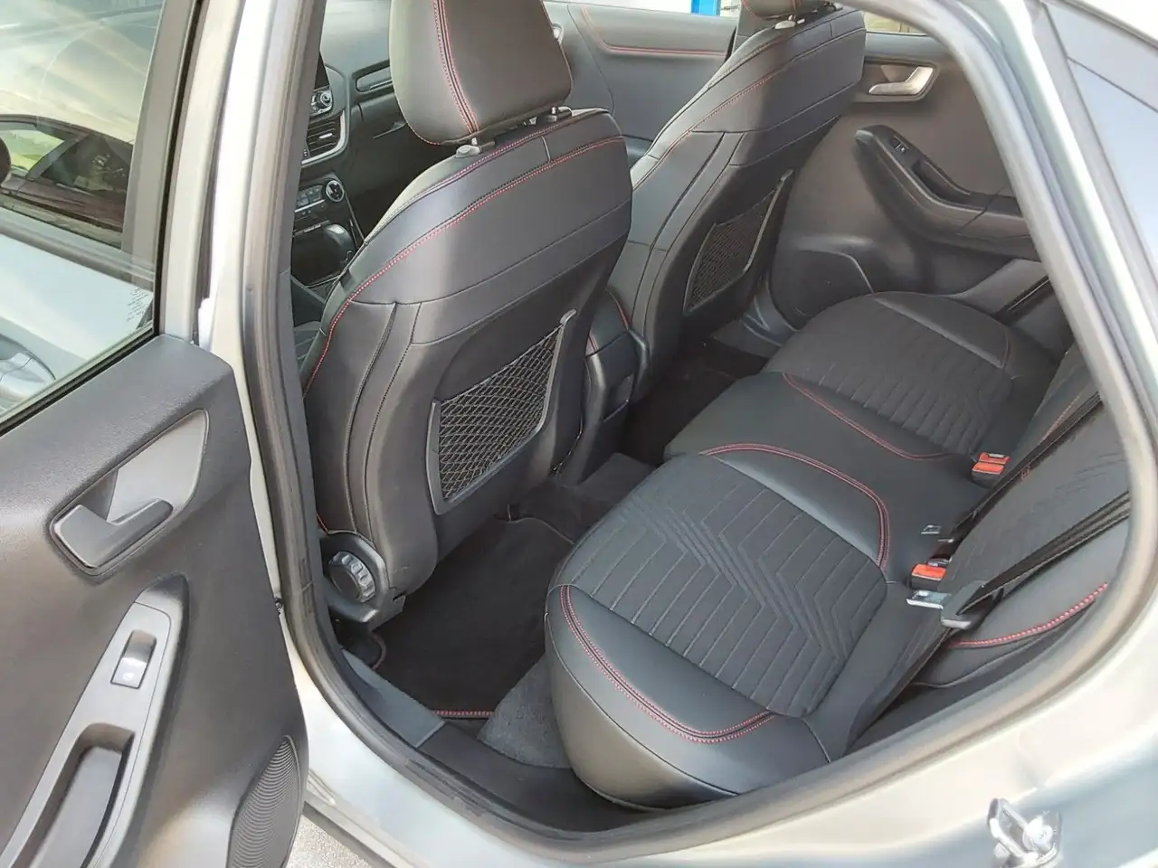 Ford Puma Hybrid ST-Line X *AUTOMATIK* — Galería del vehículo 9