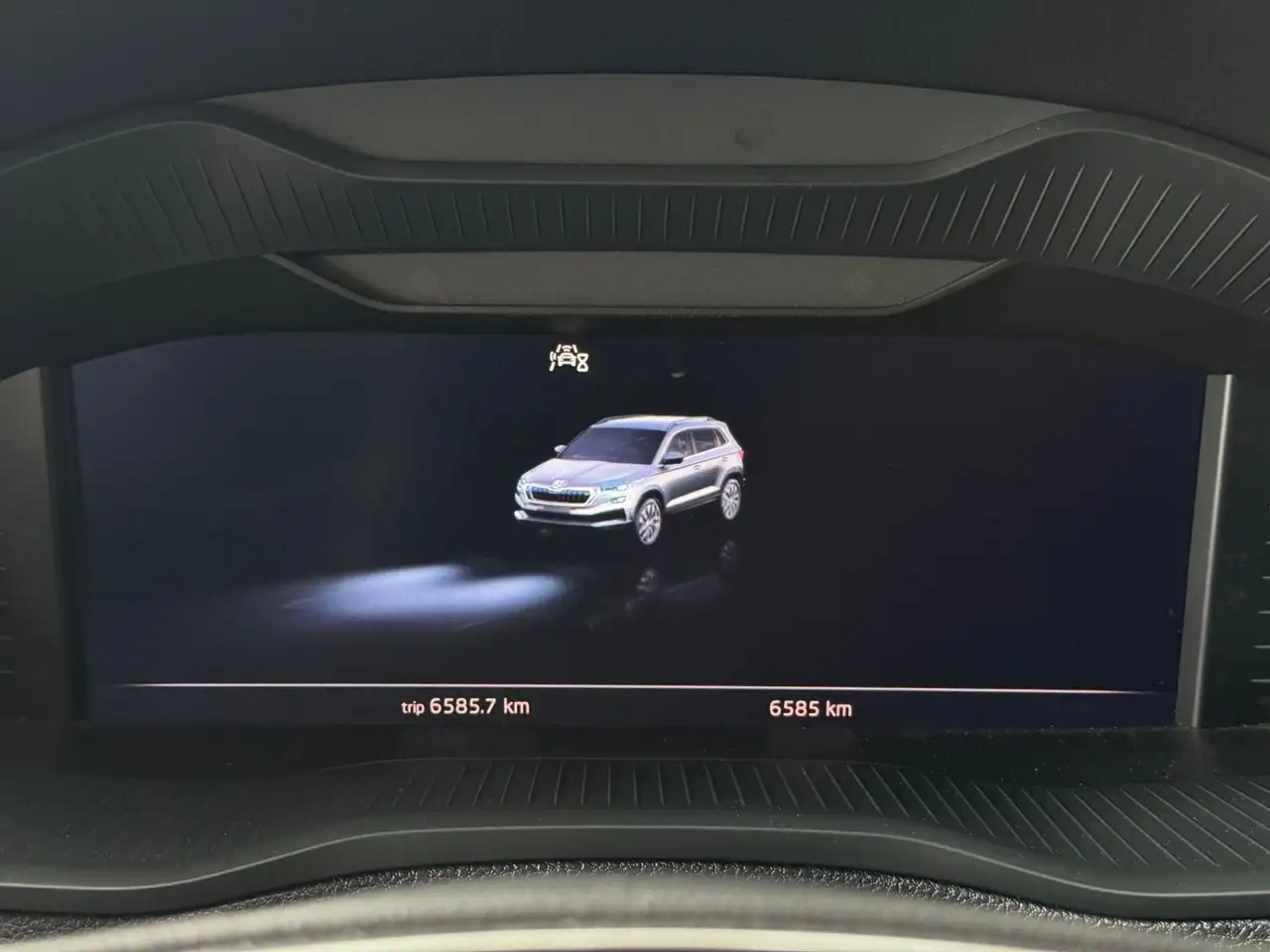 Skoda Karoq 1.5 TSI ACT Ambition OPF LED NAVI KAM — Vehicle gallery 11