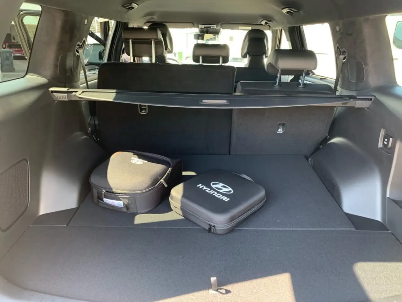 Hyundai SANTA FE 1.6T-GDi AT PHEV 4WD BLACKLINE+MY25+Sofort+ — Vehicle gallery 12