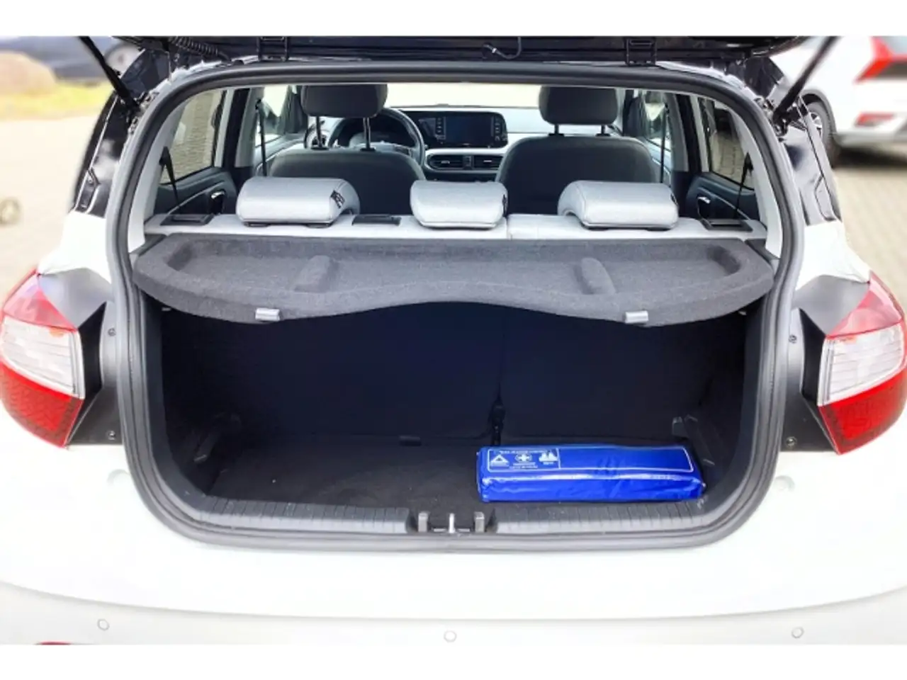 Hyundai i10 Prime *Dachlackierung *Komfort-Paket *Navigationss — Galerie du véhicule 10