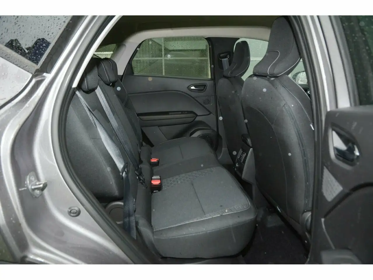 Mitsubishi ASX PLUS 1.6L Hybrid — Galerie du véhicule 9