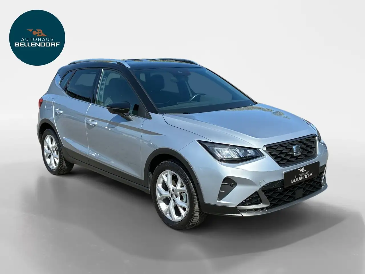 SEAT Arona FR 1.0 TSI DSG Full Link SHZG Kamera ACC — Vehicle gallery 7