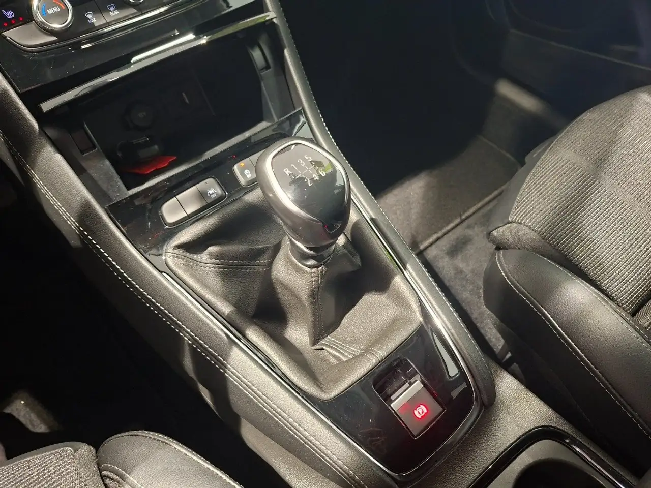 Opel Grandland 1.2 Turbo GS Line LED+Navi+SHZ+360+LM — معرض صور السيارة 22