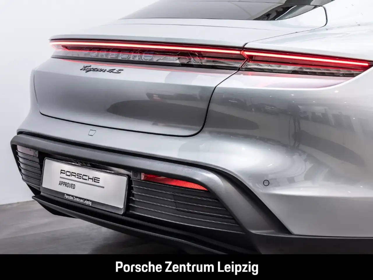 Porsche Taycan 4S InnoDrive Head-Up Rückfahrkamera BOSE — Galería del vehículo 13