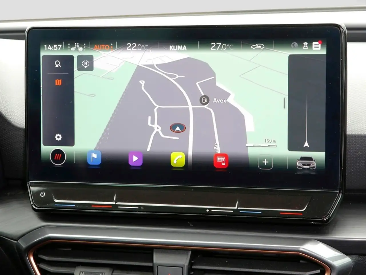 CUPRA Leon Sportstourer VZ 2.0 TSI 19" AHK BEATS Navi+VC L... — Galerie du véhicule 13