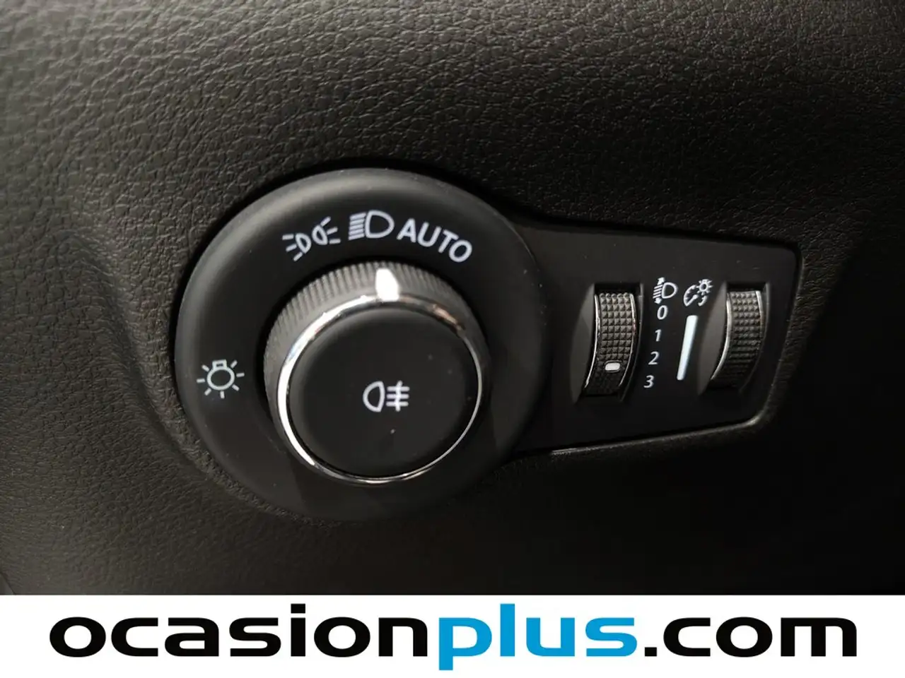 Jeep Compass 1.5 MHEV Longitude FWD DCT — معرض صور السيارة 10