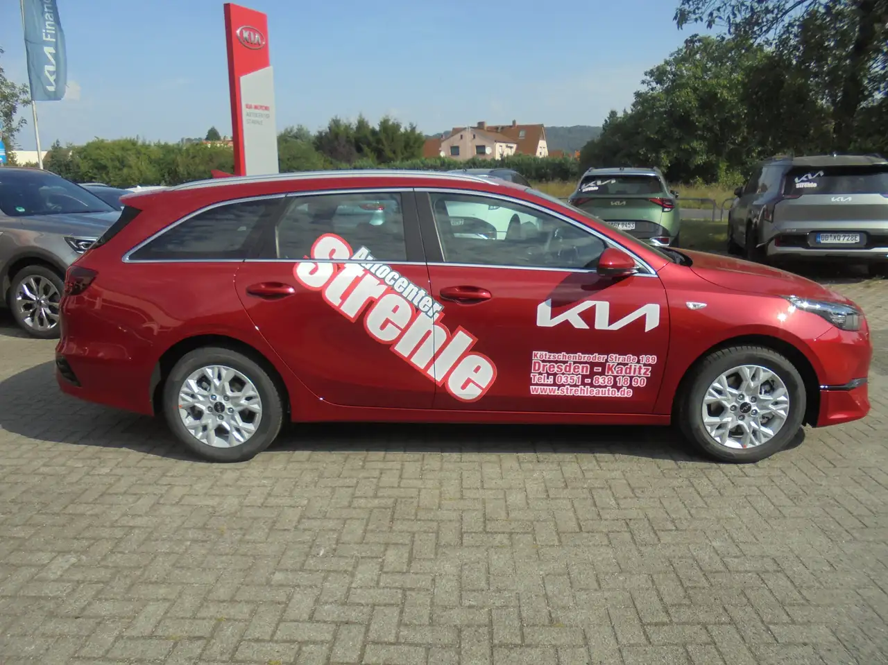 Kia Ceed SW / cee'd SW 1.0 T-GDI Vision 6MT 100PS Komfort+ — معرض صور السيارة 3