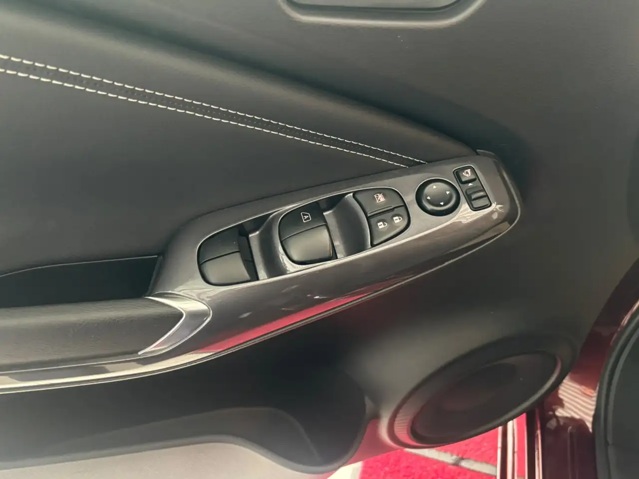 Nissan Juke 1.6 Hybrid N-Connecta — Galerie du véhicule 27