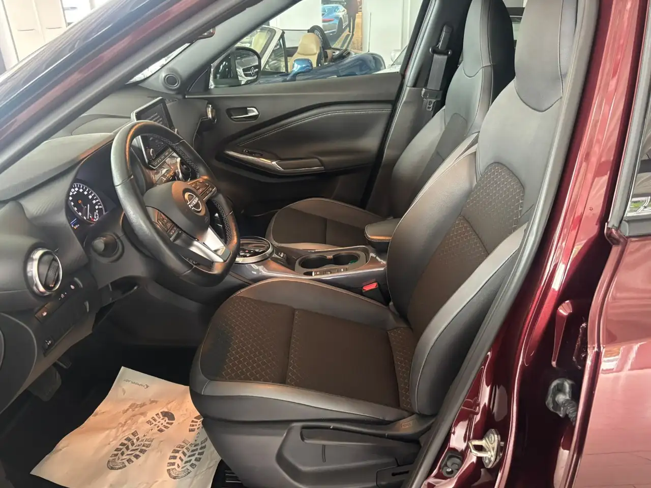 Nissan Juke 1.6 Hybrid N-Connecta — Galerie du véhicule 11