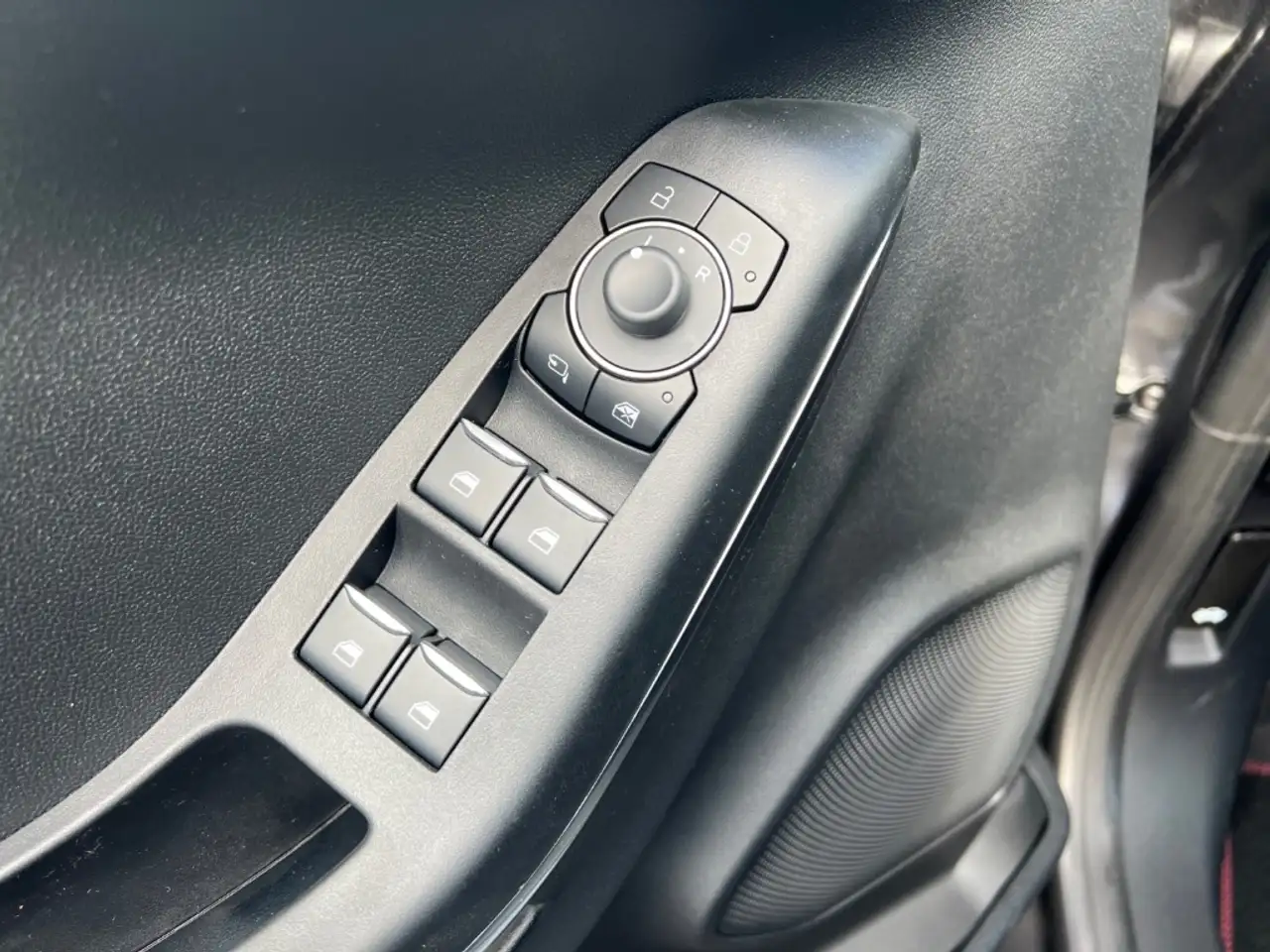 Ford Puma ST-Line 1.0 EcoBoost Mild Hybrid EU6d digitales Co — Vehicle gallery 7