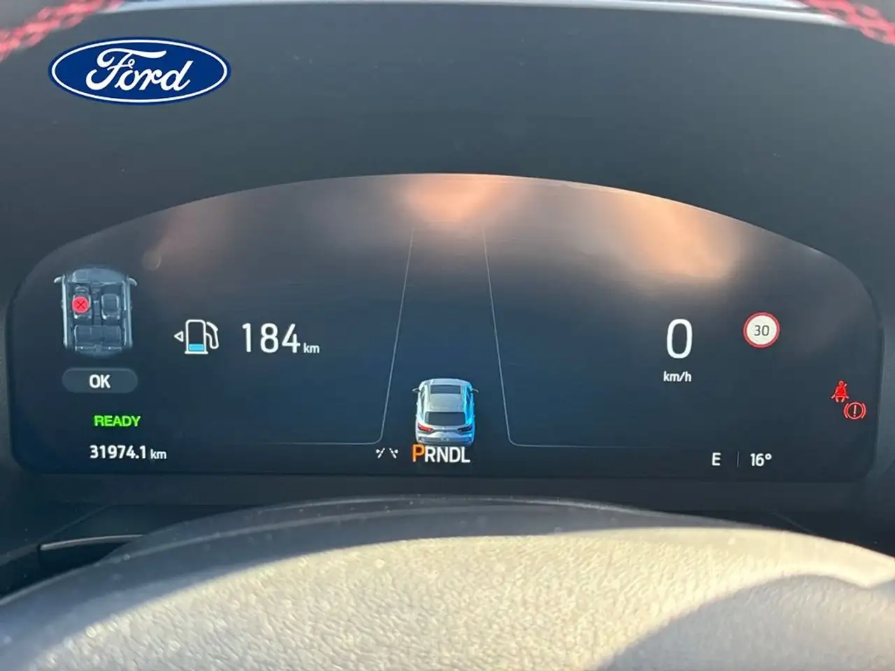 Ford Kuga 2.5 Duratec FHEV ST-Line 4x2 Aut. — معرض صور السيارة 15
