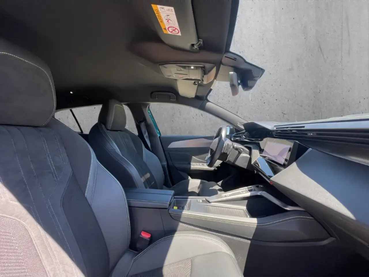 Peugeot 408 GT PureTech 130 EAT8 AHK-abnehmbar Navi Memory Sit — Galería del vehículo 13
