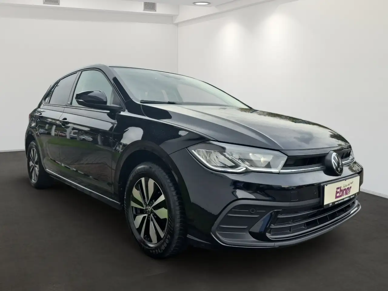 Volkswagen Polo MOVE IQ.DRIVE TSI DSG ACC+LED+NAVI-APP+SITZHZG+15 — Vehicle gallery 3