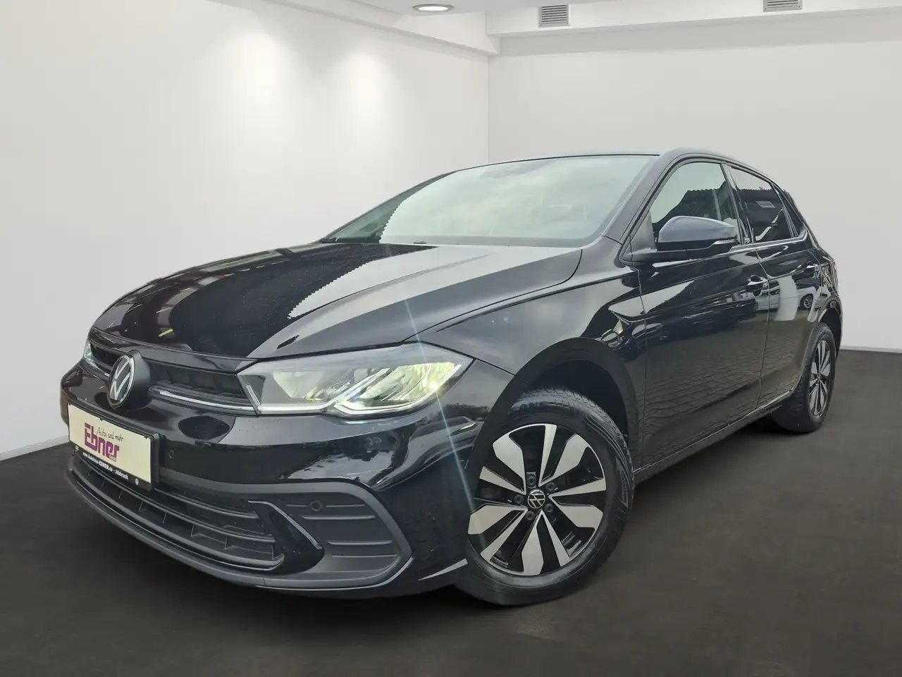 Volkswagen Polo MOVE IQ.DRIVE TSI DSG ACC+LED+NAVI-APP+SITZHZG+15 — Vehicle gallery 2