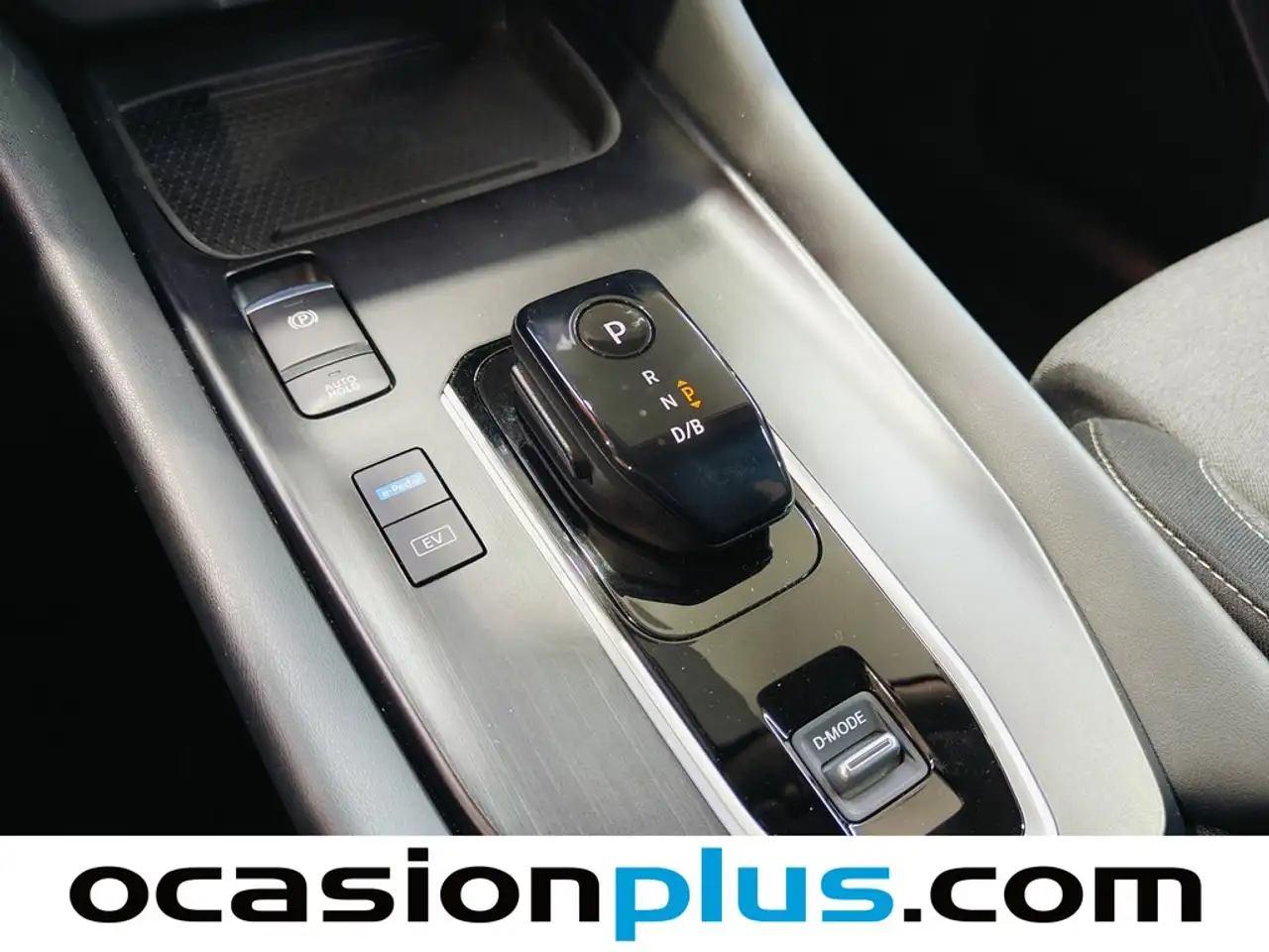 Nissan Qashqai E-POWER N-Connecta 4x2 140kW — Vehicle gallery 5