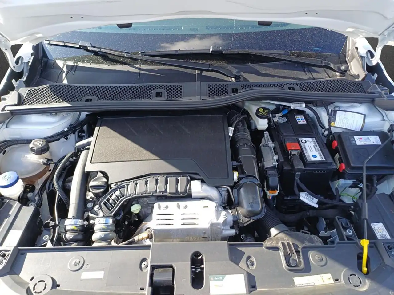 Opel Corsa Opel Corsa 1.2 Direct Injection Turbo AT — معرض صور السيارة 5