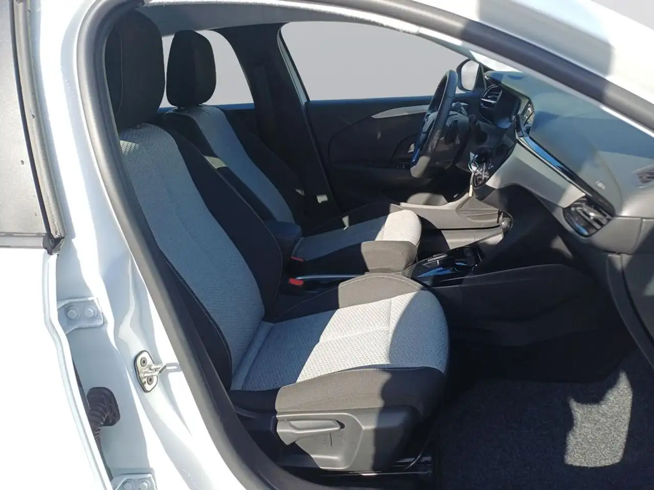 Opel Corsa Opel Corsa 1.2 Direct Injection Turbo AT — معرض صور السيارة 11