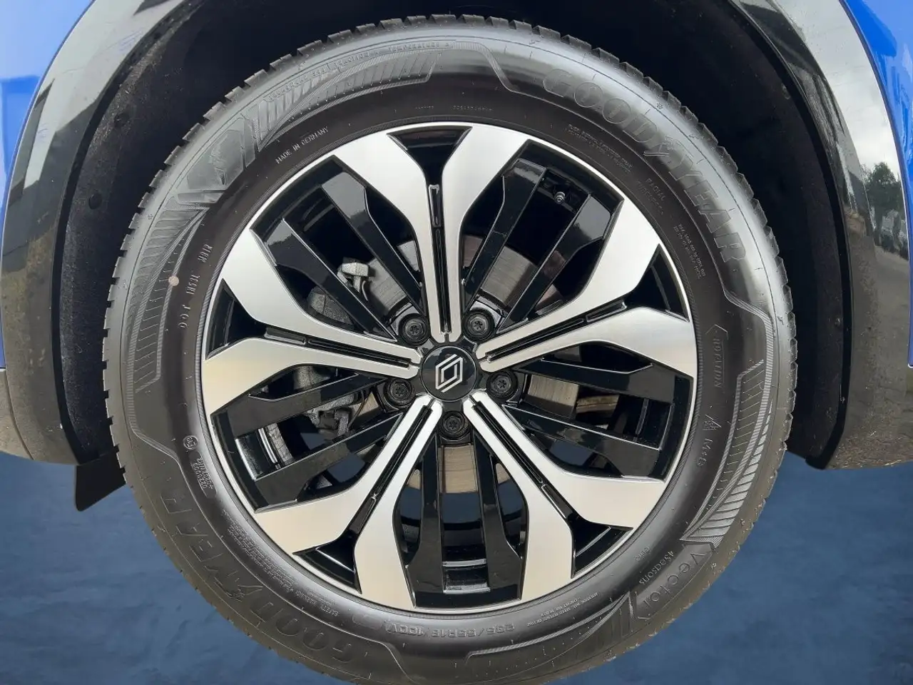 Renault Austral EVOLUTION TCe 160 AUTOMATIK SITZHEIZUNG — معرض صور السيارة 22