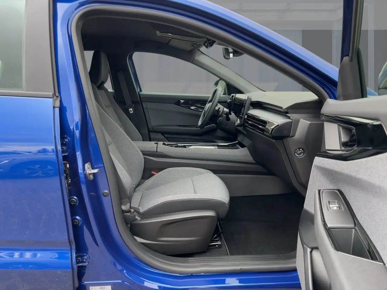 Renault Austral EVOLUTION TCe 160 AUTOMATIK SITZHEIZUNG — معرض صور السيارة 8